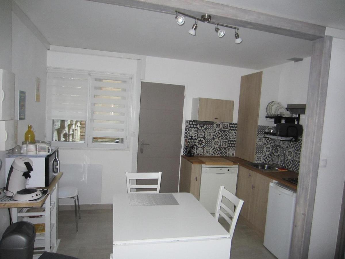 Studio Hyper Centre Avec Terrasse A 1 Rue De La Plage Et2 Apartment Dieppe Exterior photo